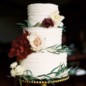 joanna-jay-wedding-nye-cake-105-6327390-0517_sq